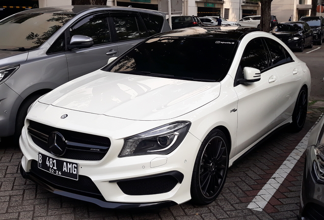 Mercedes-Benz CLA 45 AMG C117