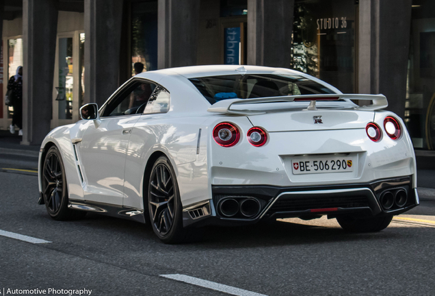 Nissan GT-R 2017