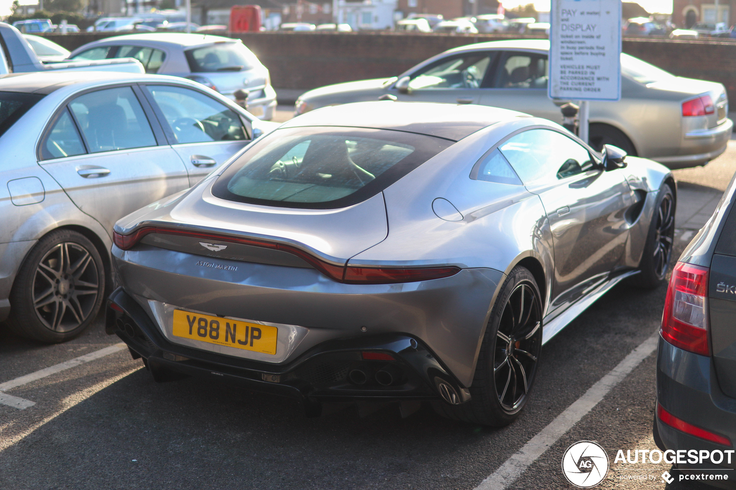 Aston Martin V8 Vantage 2018