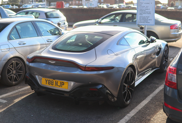 Aston Martin V8 Vantage 2018