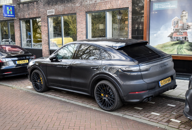 Porsche Cayenne Coupé Turbo S E-Hybrid