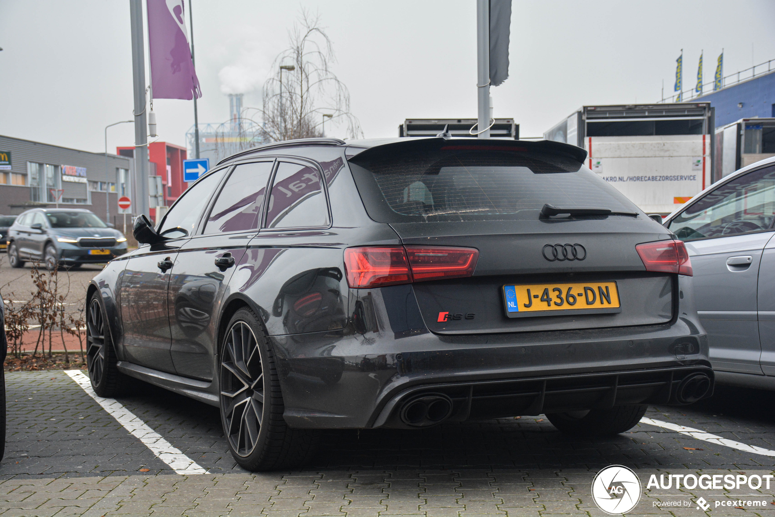 Audi RS6 Avant C7 2015