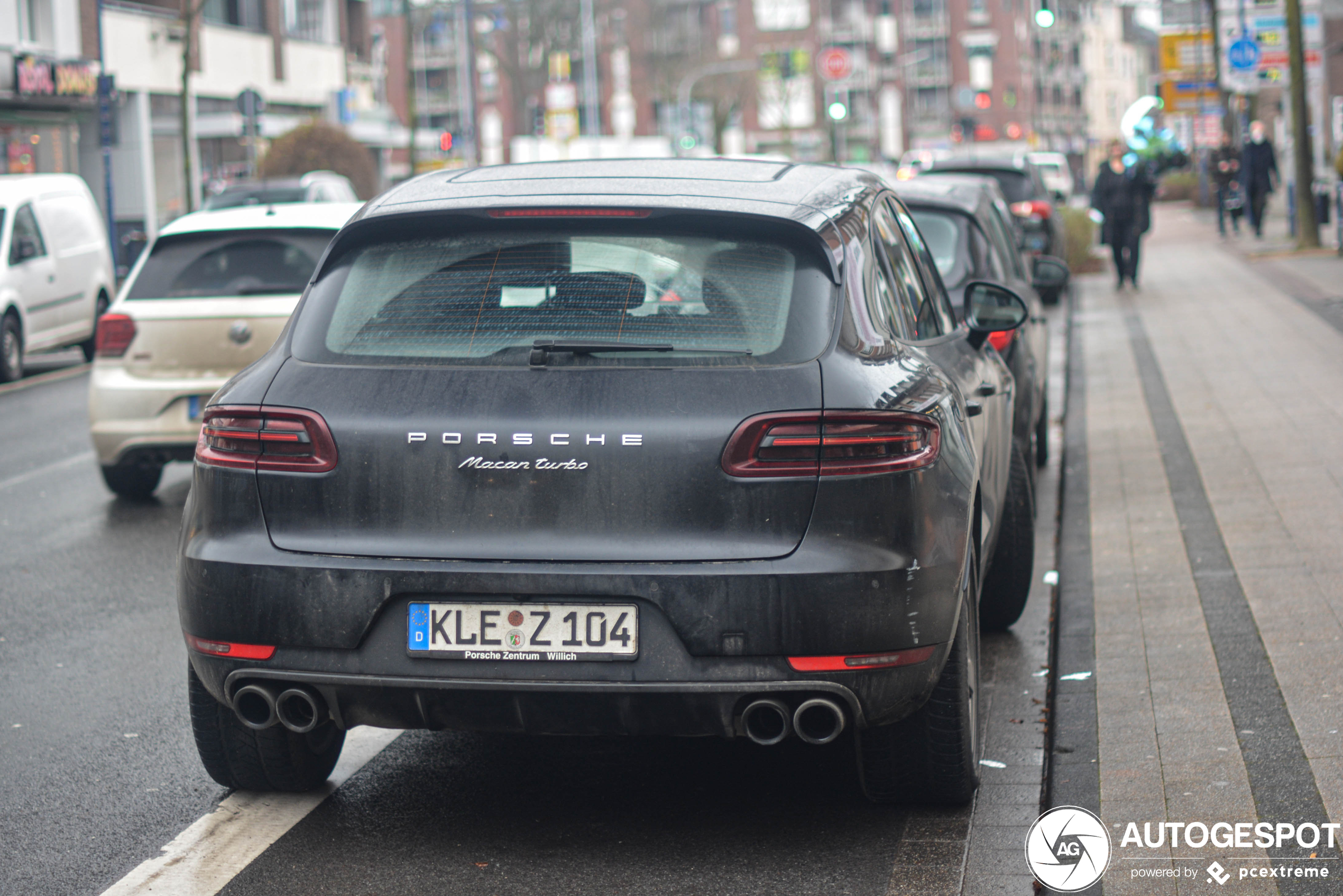 Porsche 95B Macan Turbo