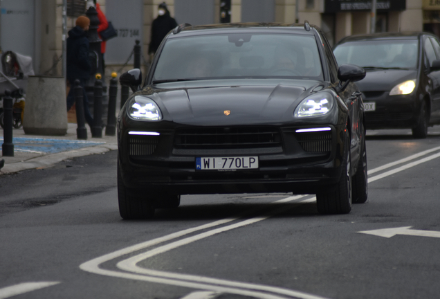 Porsche 95B Macan GTS MkIII