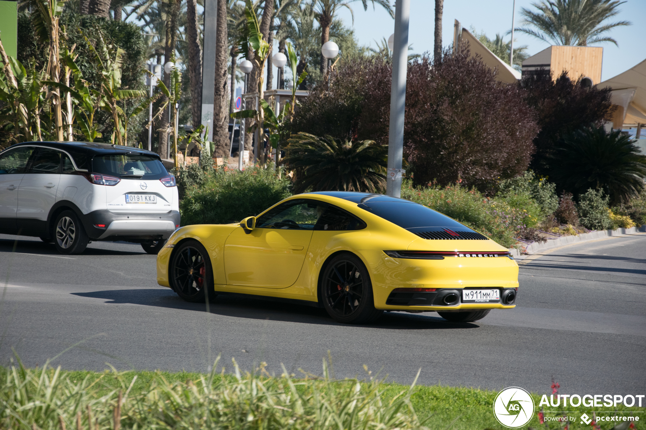 Porsche 992 Carrera 4S