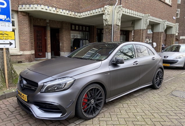 Mercedes-AMG A 45 W176 2015