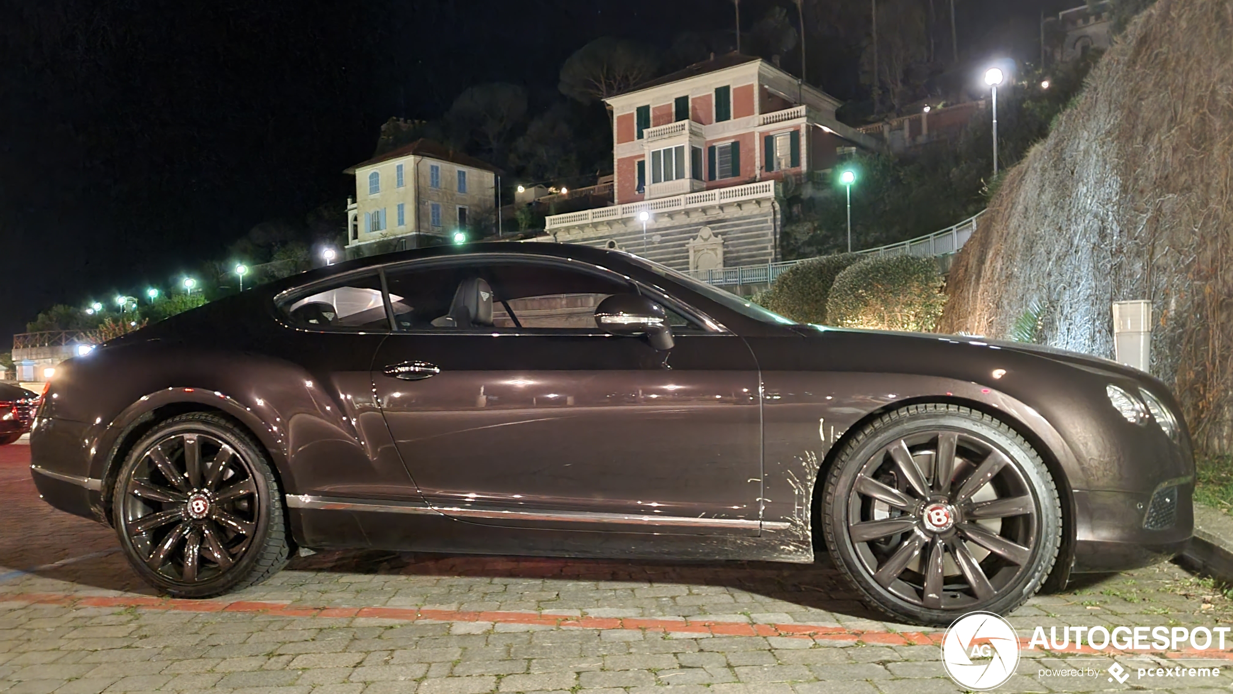 Bentley Continental GT V8