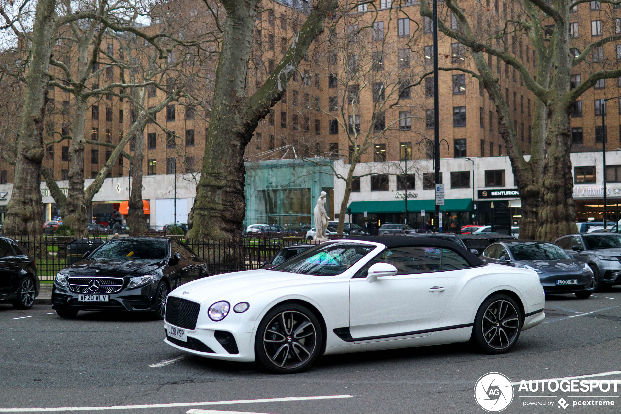 Bentley Continental GTC 2019