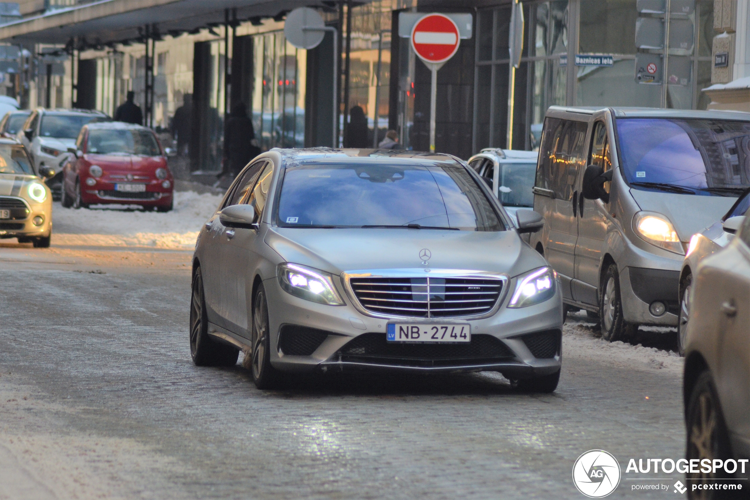 Mercedes-Benz S 63 AMG V222