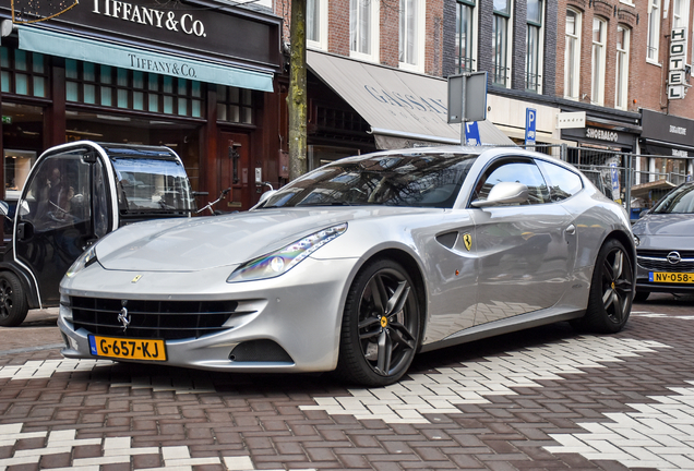 Ferrari FF