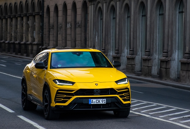 Lamborghini Urus