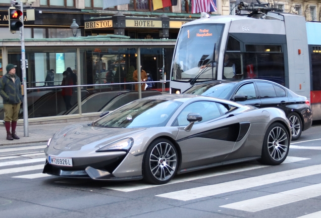 McLaren 570S