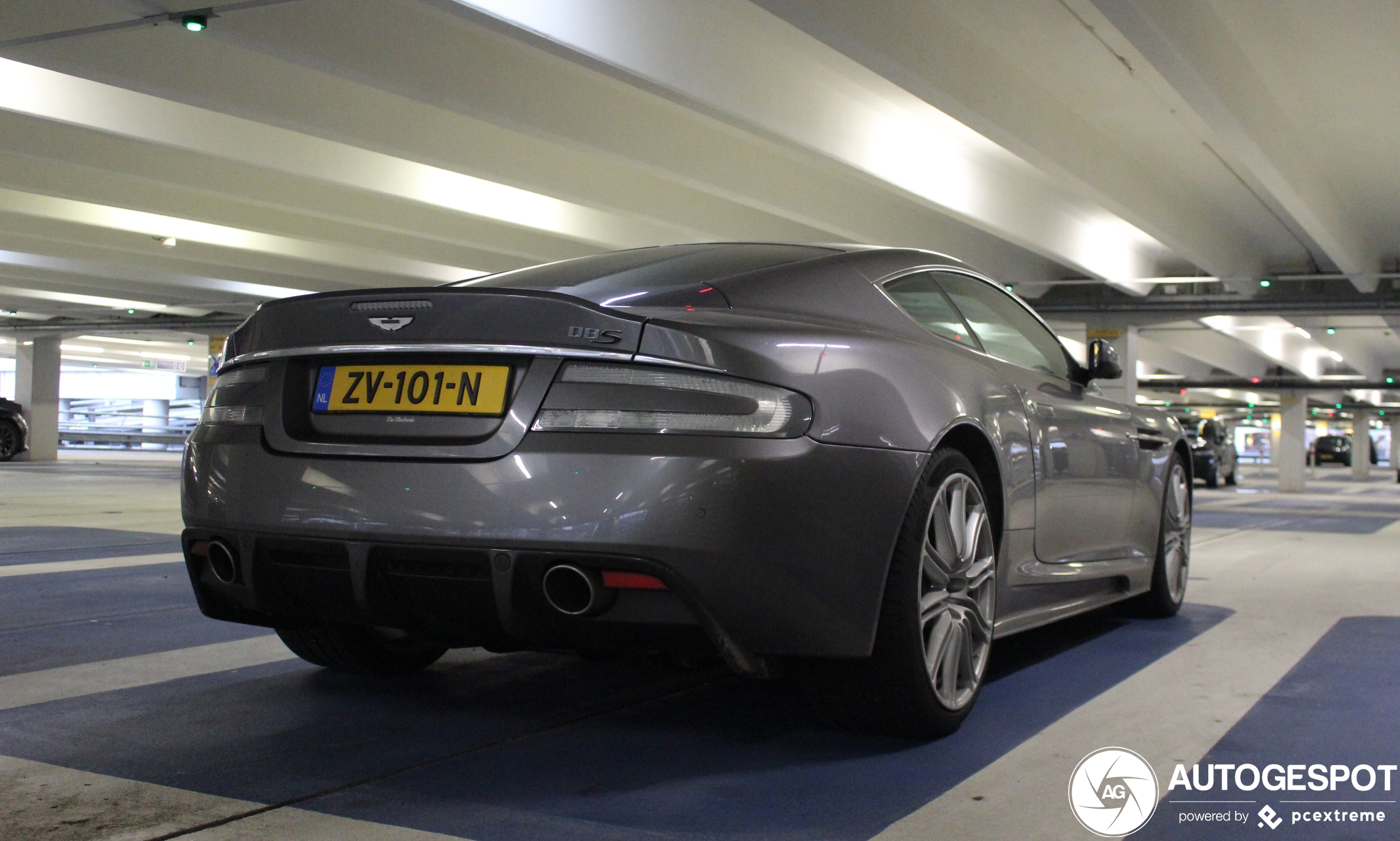 Aston Martin DBS