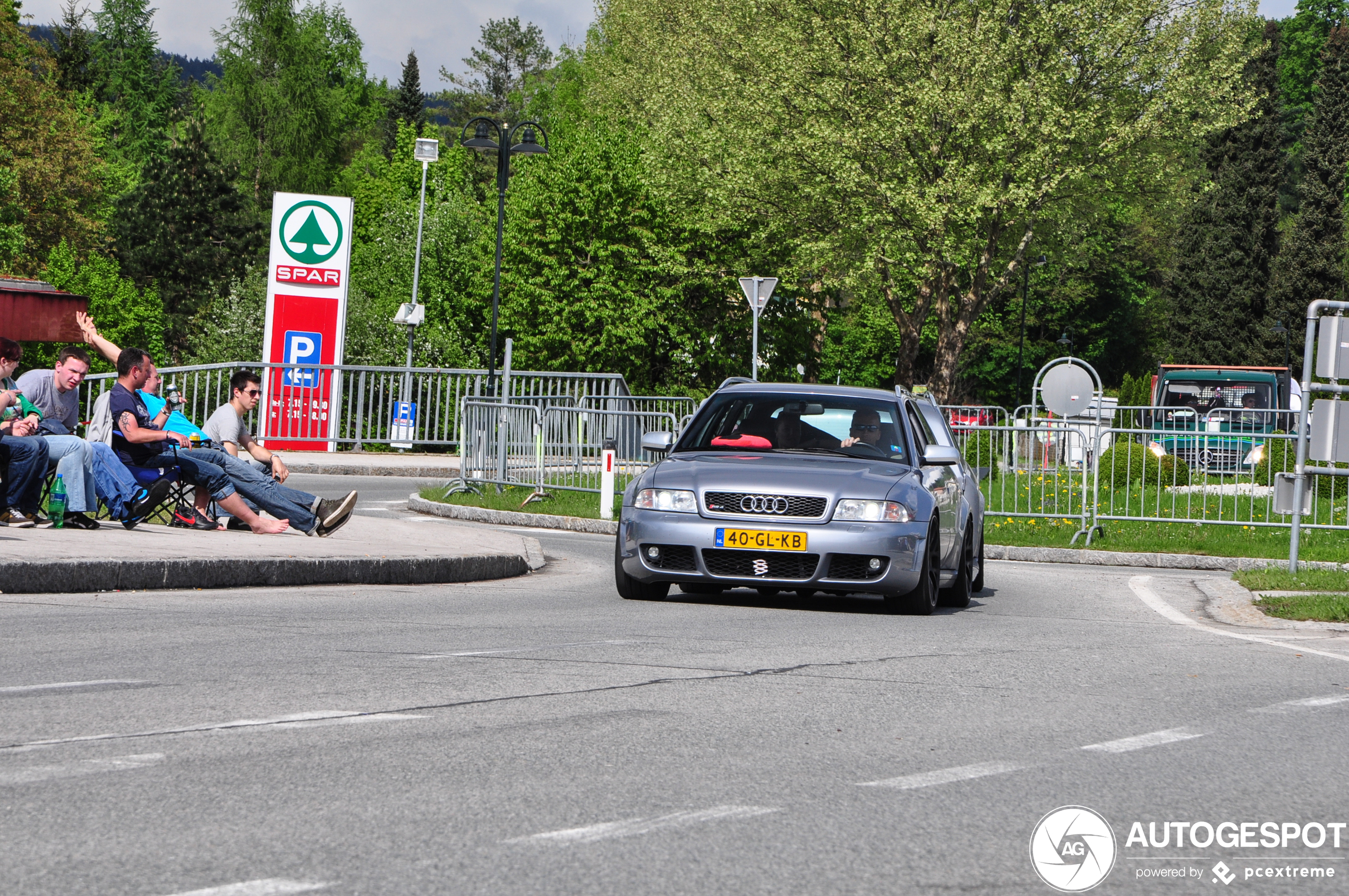 Audi RS4 Avant B5