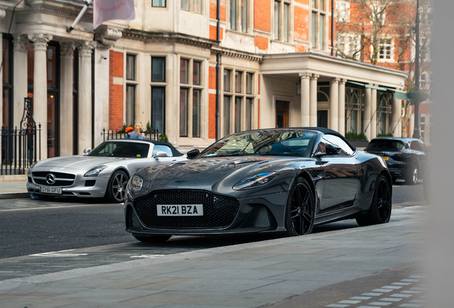 Aston Martin DBS Superleggera Volante