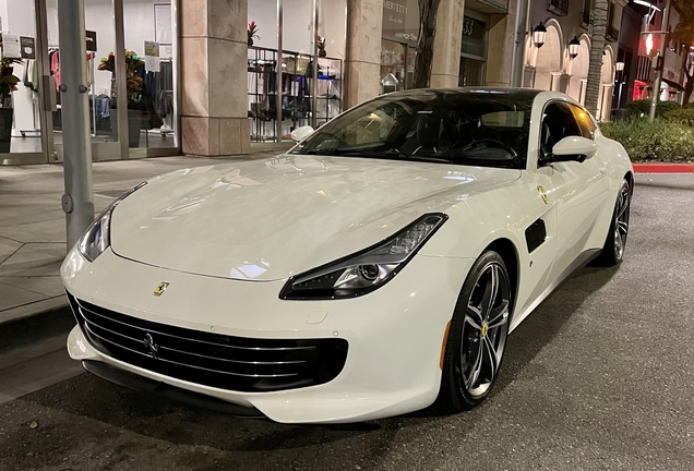 Ferrari GTC4Lusso