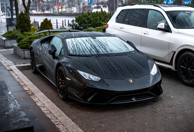 Lamborghini Huracán LP640-4 Performante