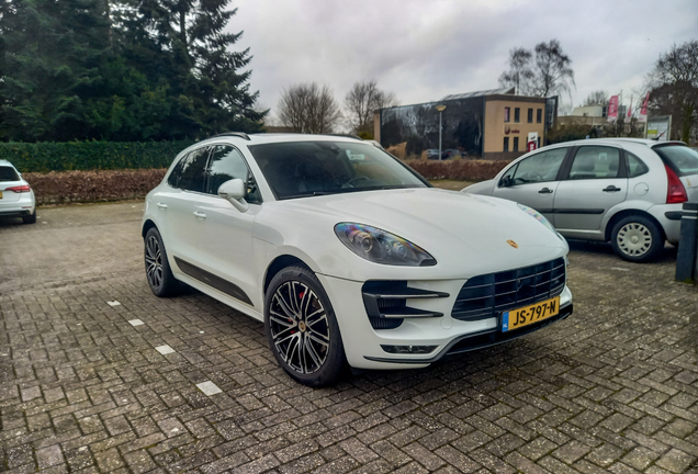 Porsche 95B Macan Turbo