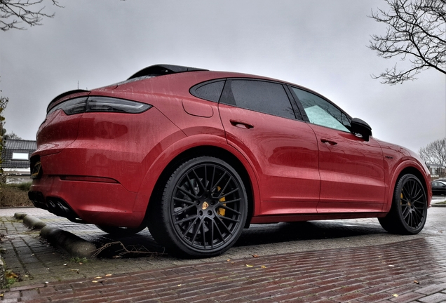 Porsche Cayenne Coupé Turbo S E-Hybrid