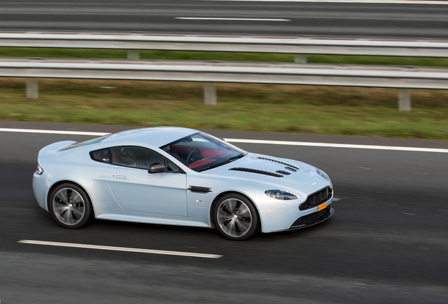 Aston Martin V12 Vantage S