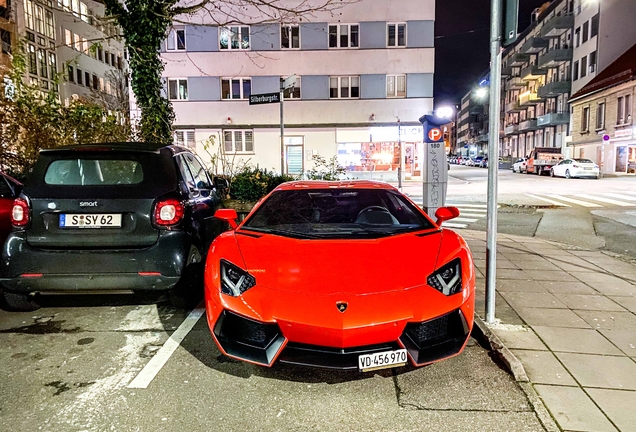 Lamborghini Aventador LP700-4