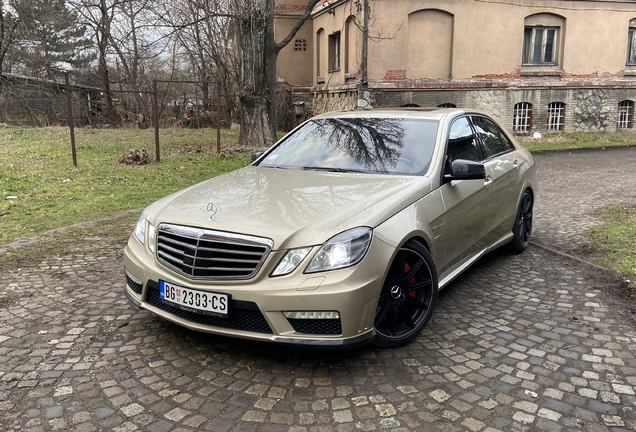 Mercedes-Benz E 63 AMG W212 V8 Biturbo