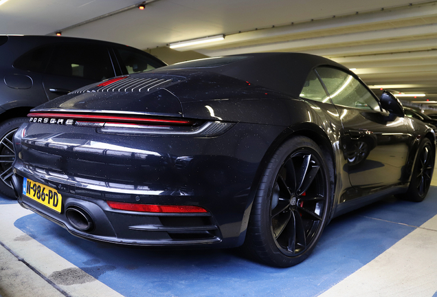 Porsche 992 Carrera 4S Cabriolet