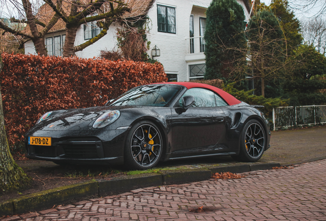 Porsche 992 Turbo S Cabriolet