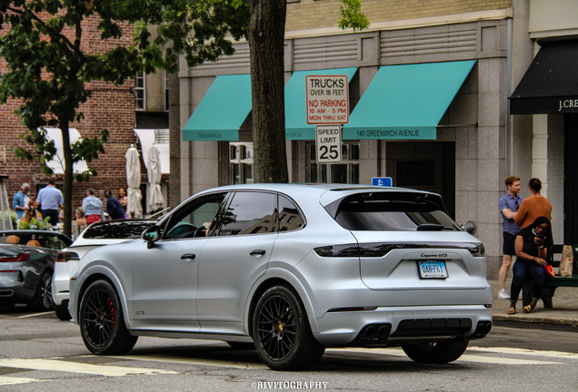 Porsche 9YA Cayenne GTS