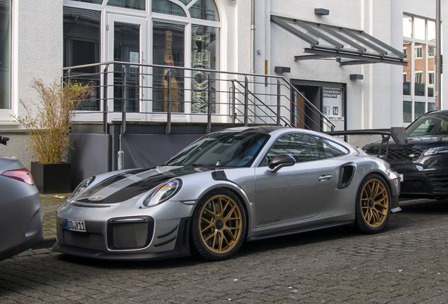 Porsche Manthey Racing 991 GT2 RS