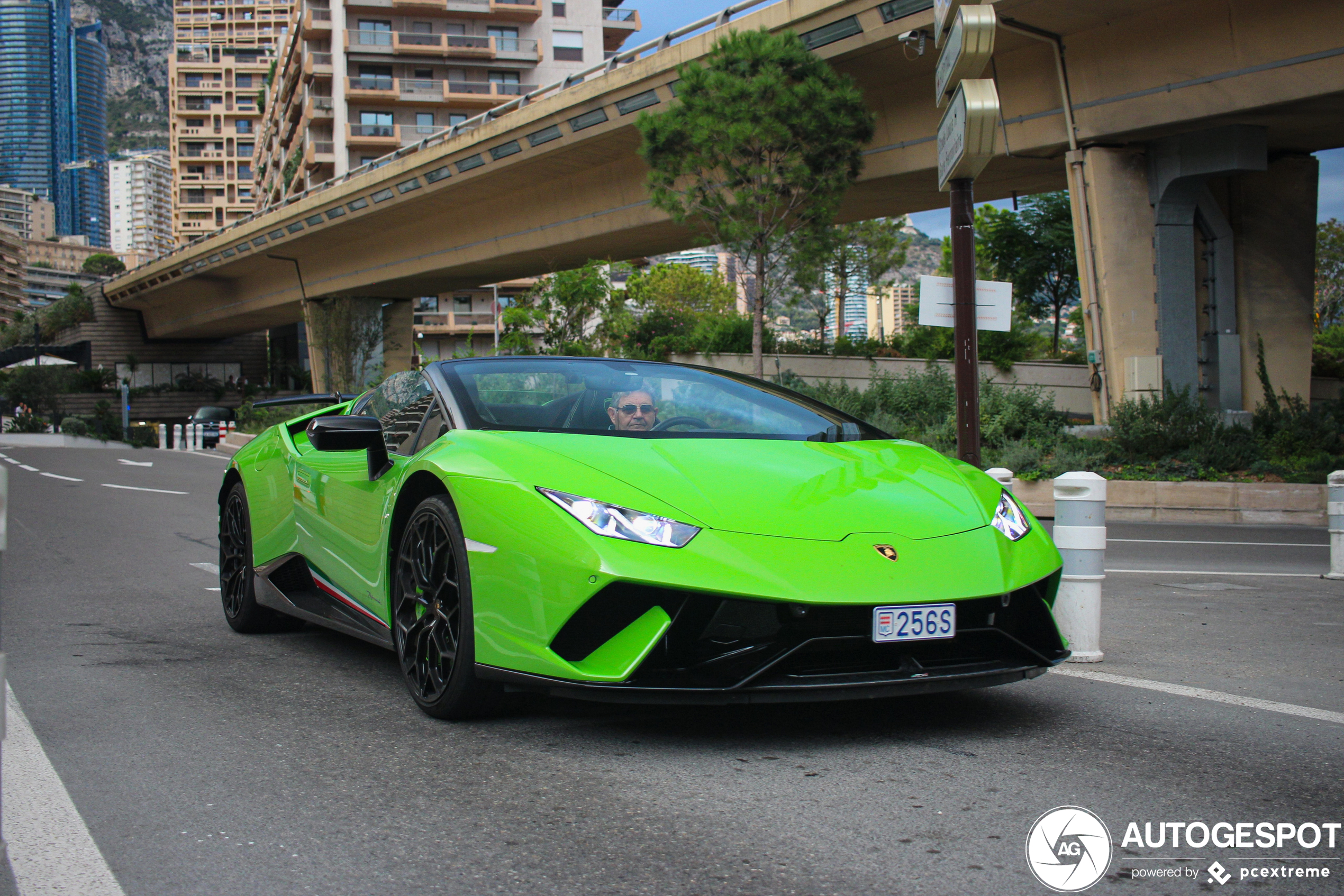 Lamborghini Huracán LP640-4 Performante Spyder