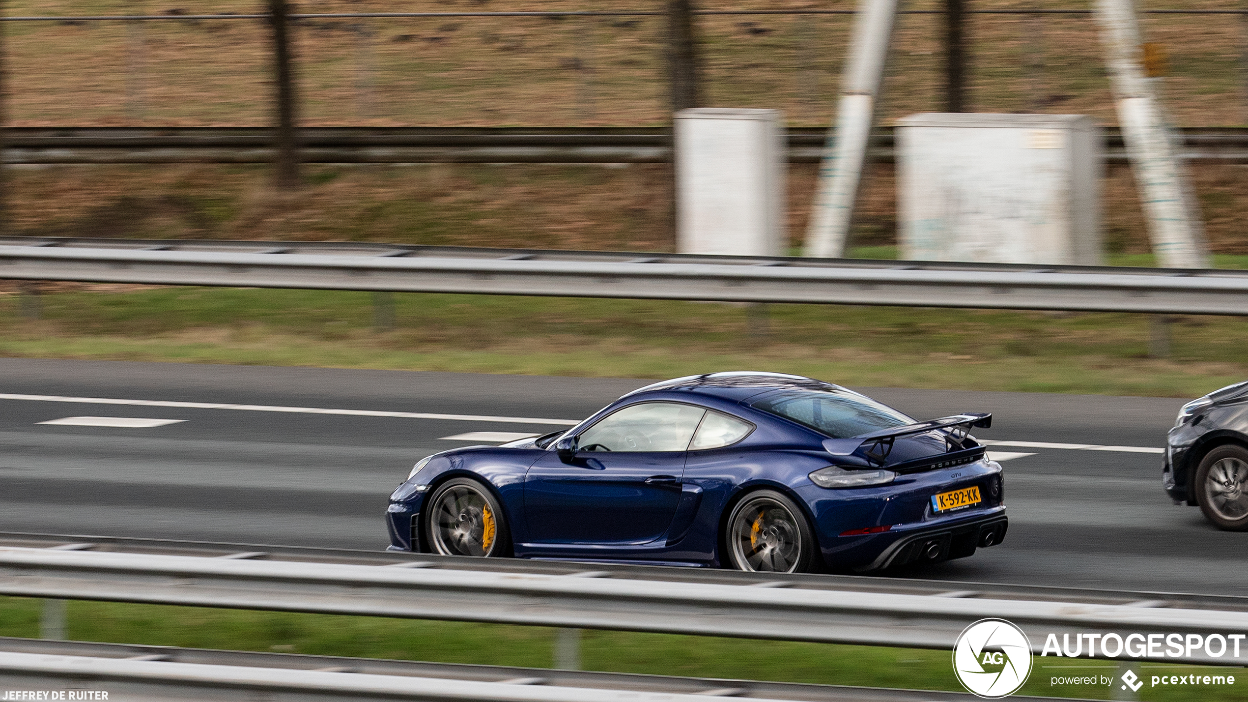 Porsche 718 Cayman GT4