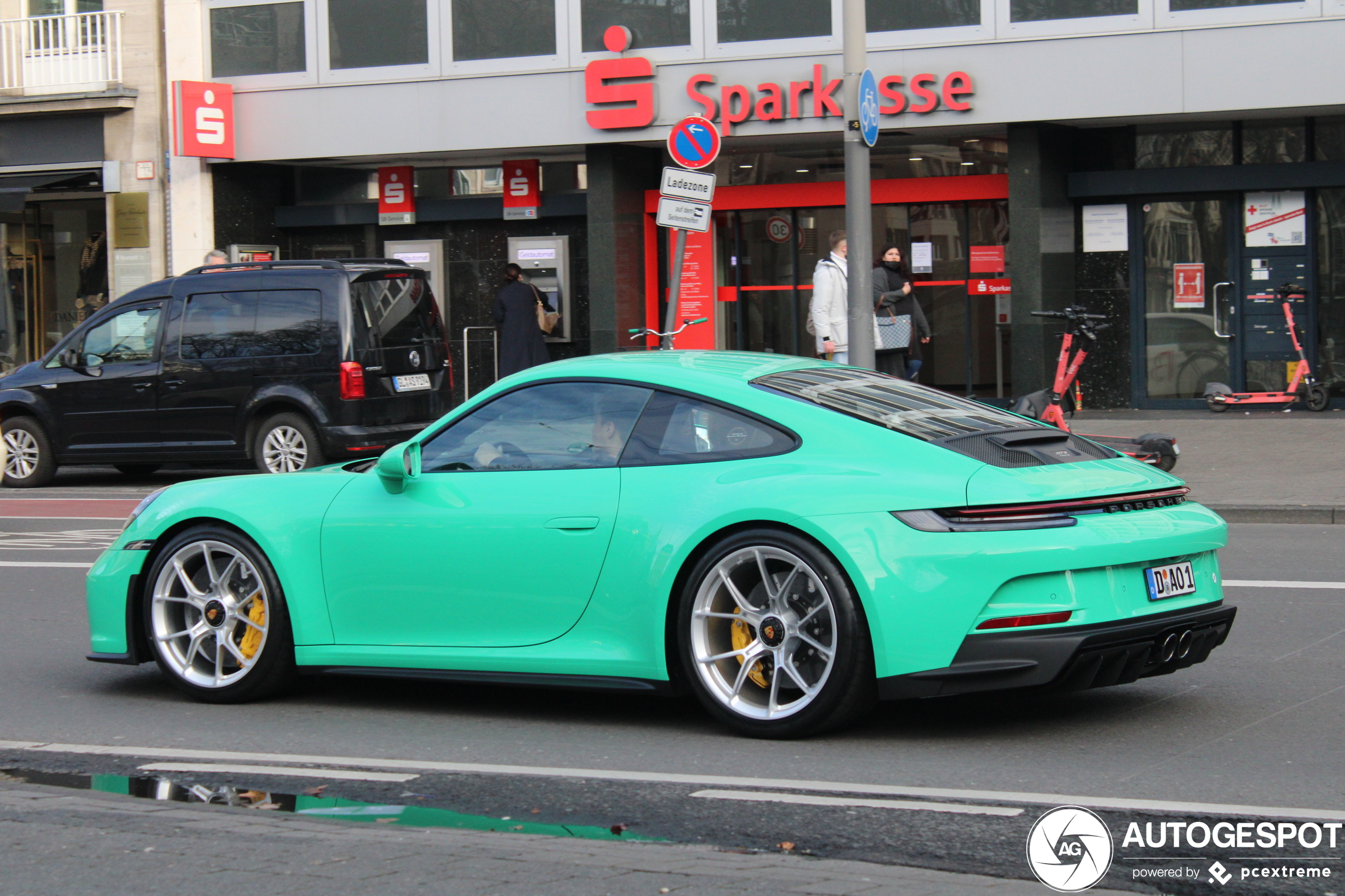 Porsche 992 GT3 Touring