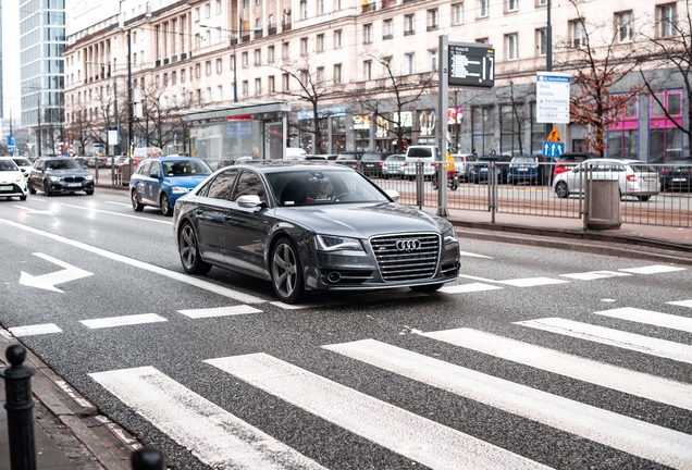 Audi S8 D4