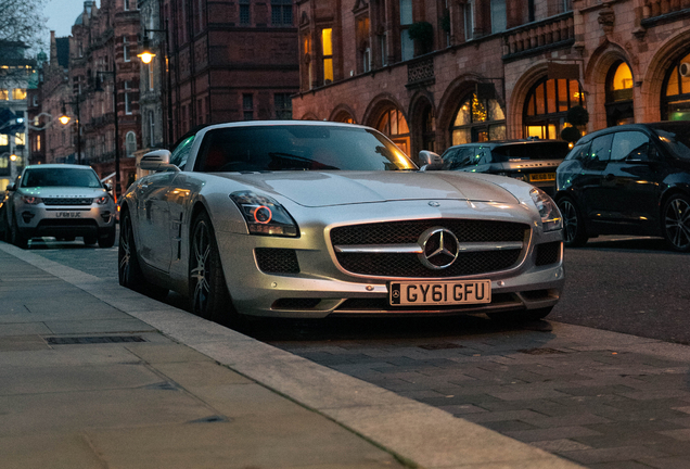 Mercedes-Benz SLS AMG Roadster