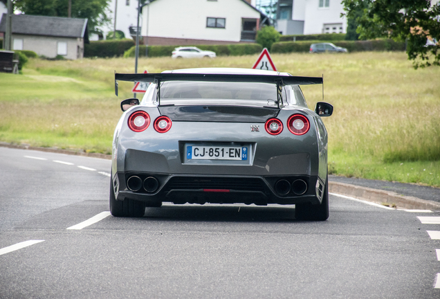 Nissan GT-R 2011