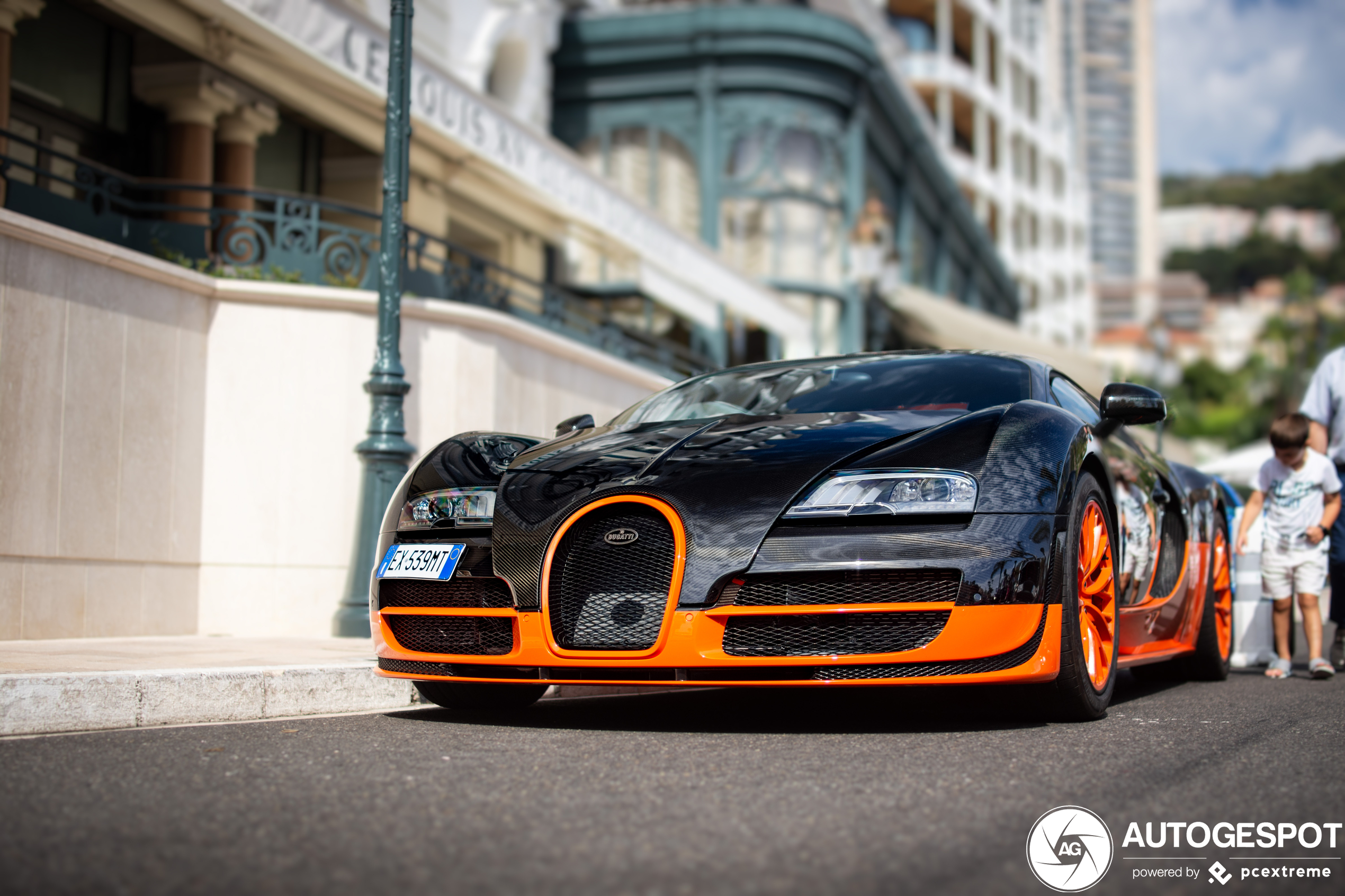 Bugatti Veyron 16.4 Super Sport L'Edition Spéciale Record du Monde