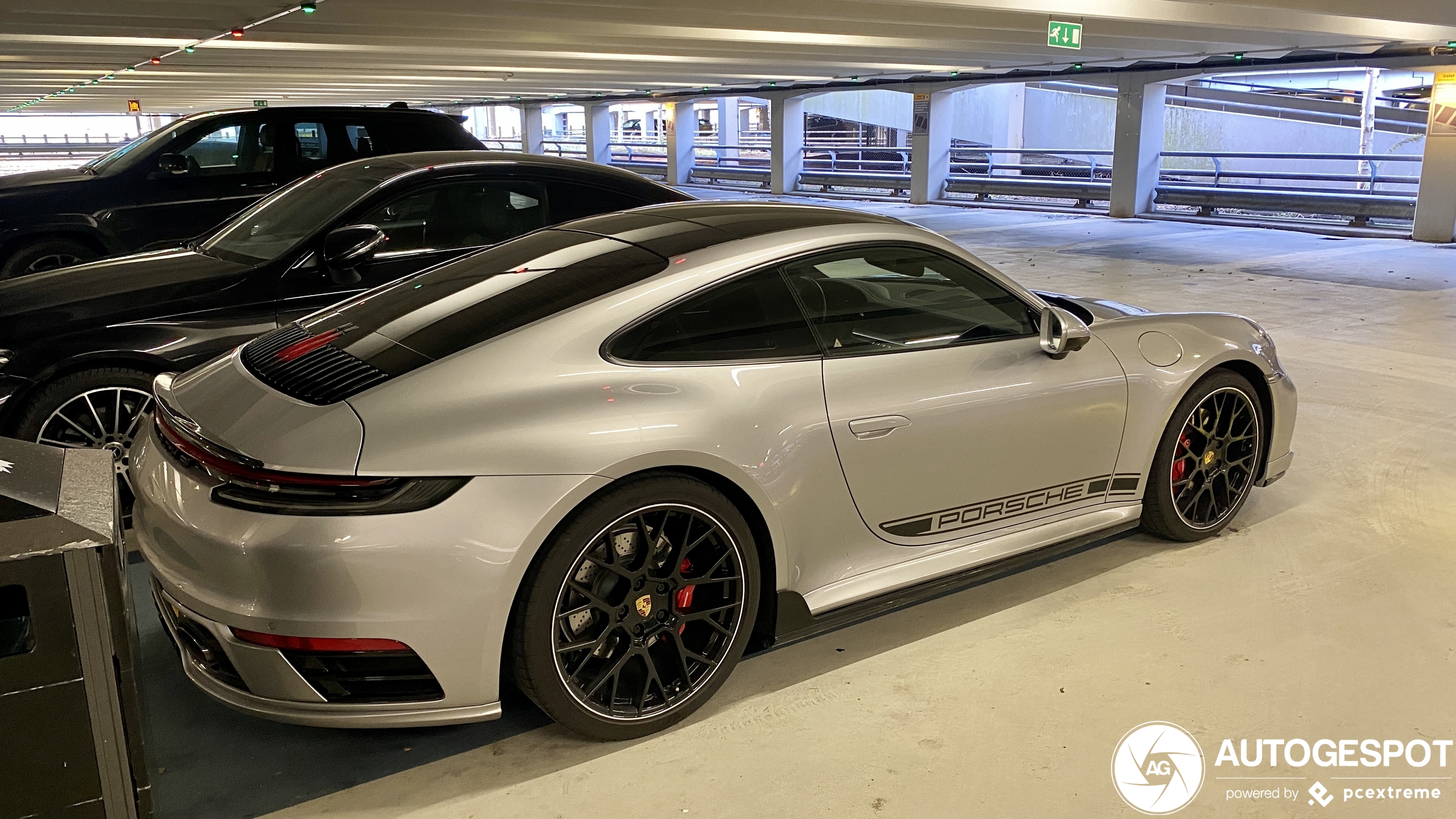 Porsche TechArt 992 Carrera 4S