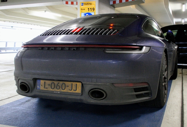 Porsche 992 Carrera 4S