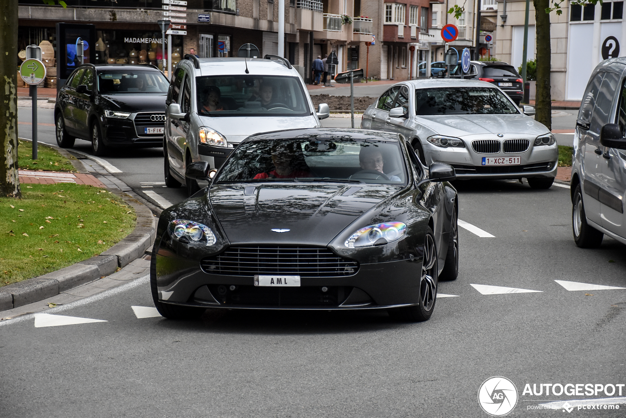 Aston Martin V8 Vantage S