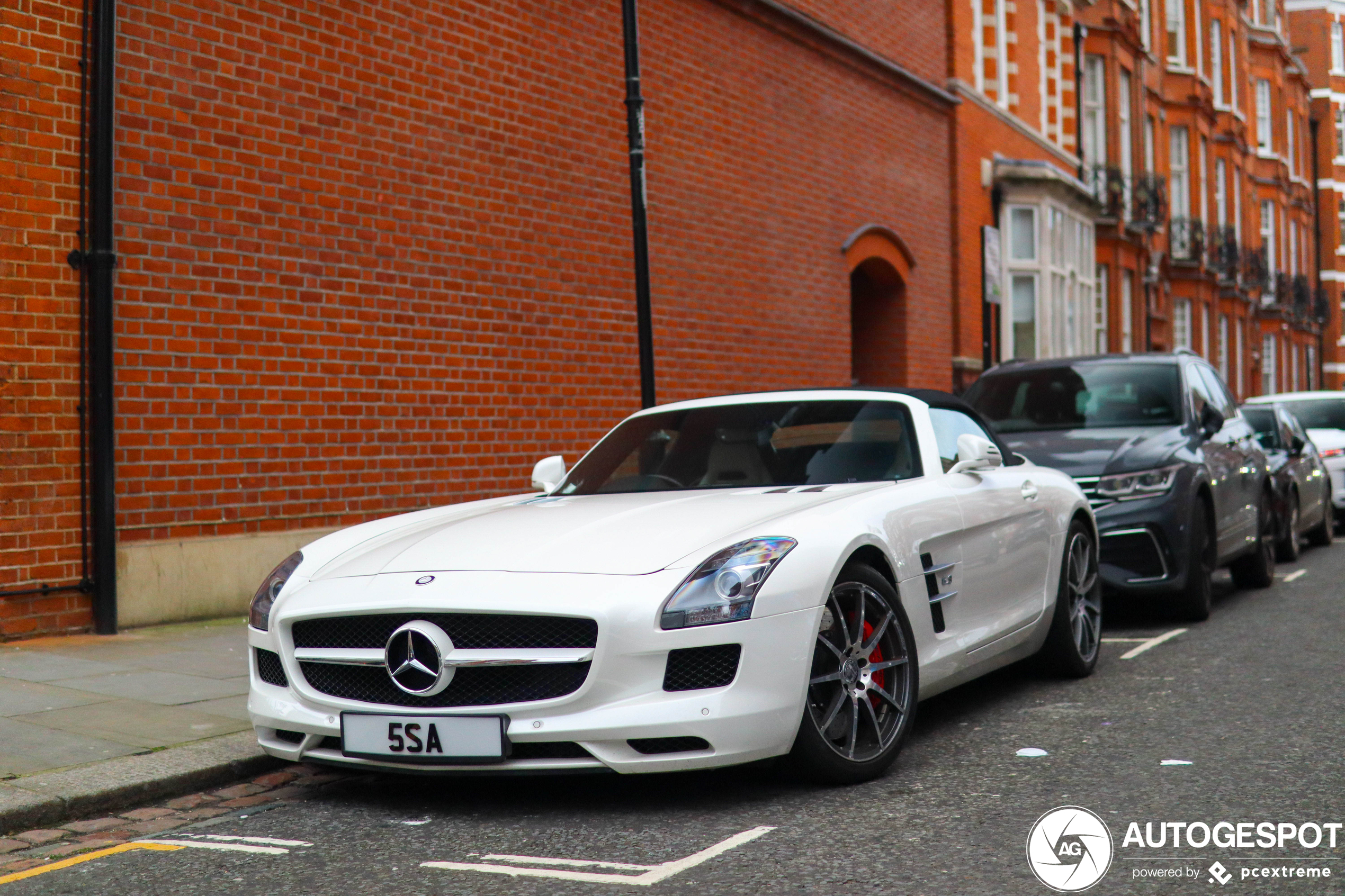 Mercedes-Benz SLS AMG Roadster