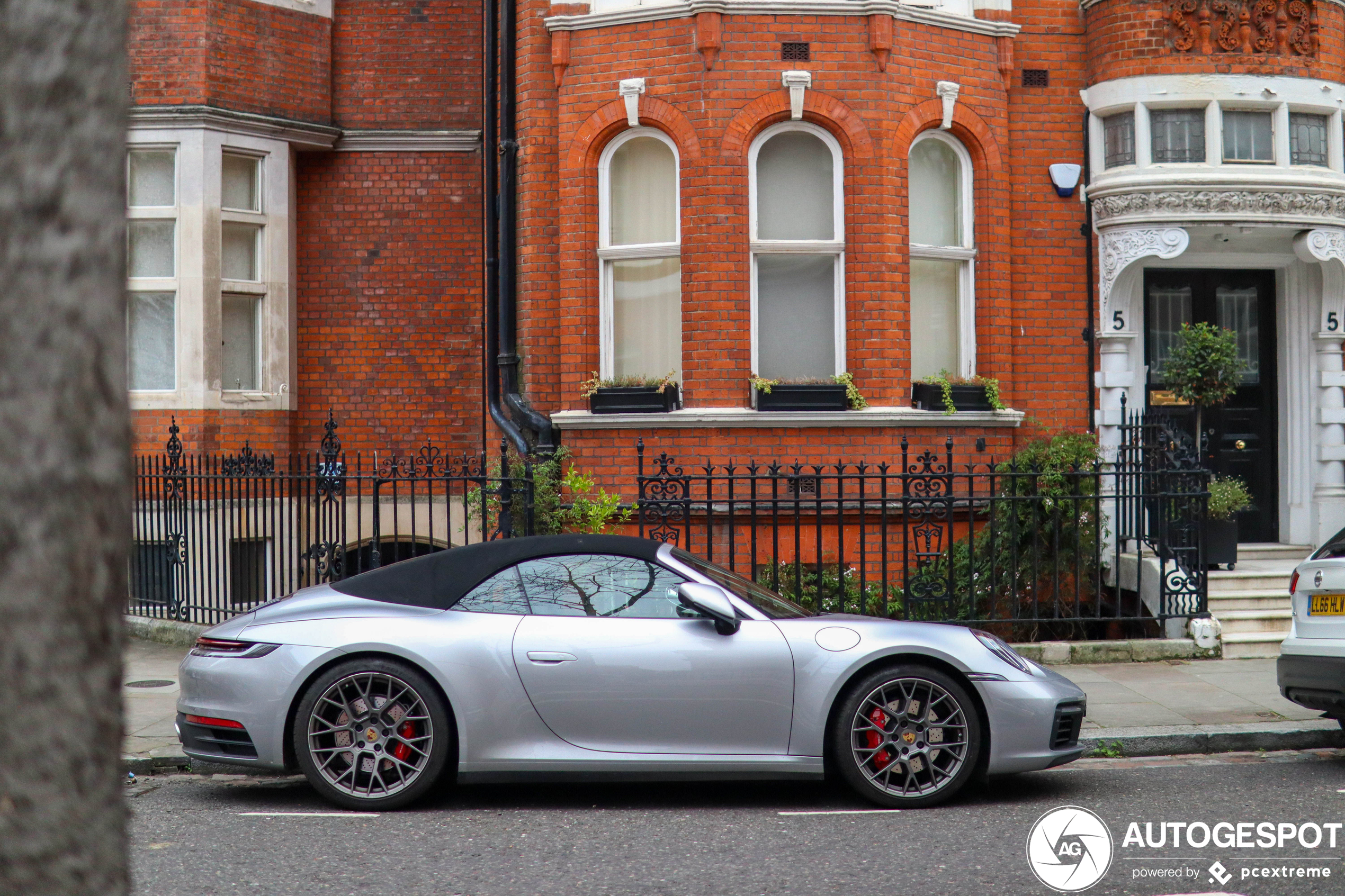 Porsche 992 Carrera 4S Cabriolet