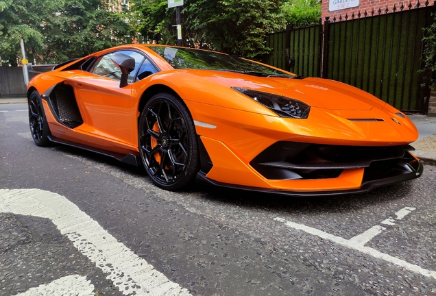 Lamborghini Aventador LP770-4 SVJ