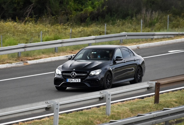 Mercedes-AMG E 63 S W213