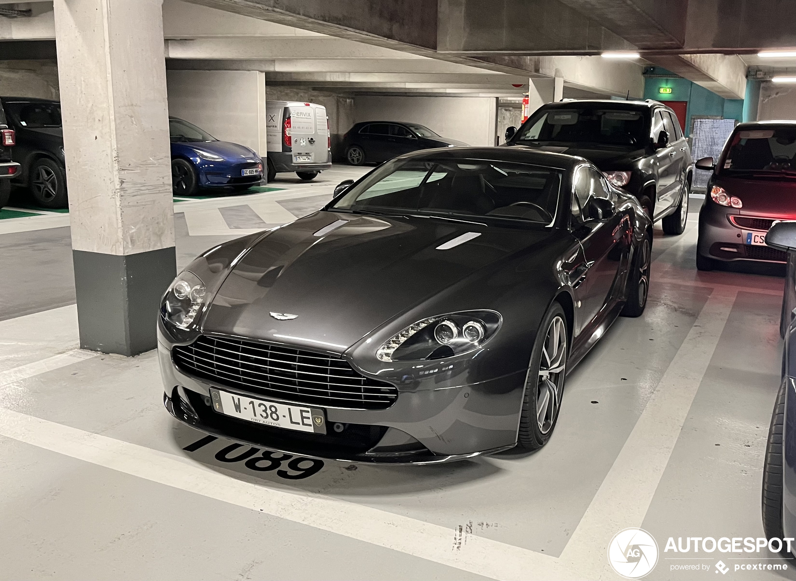 Aston Martin V8 Vantage S