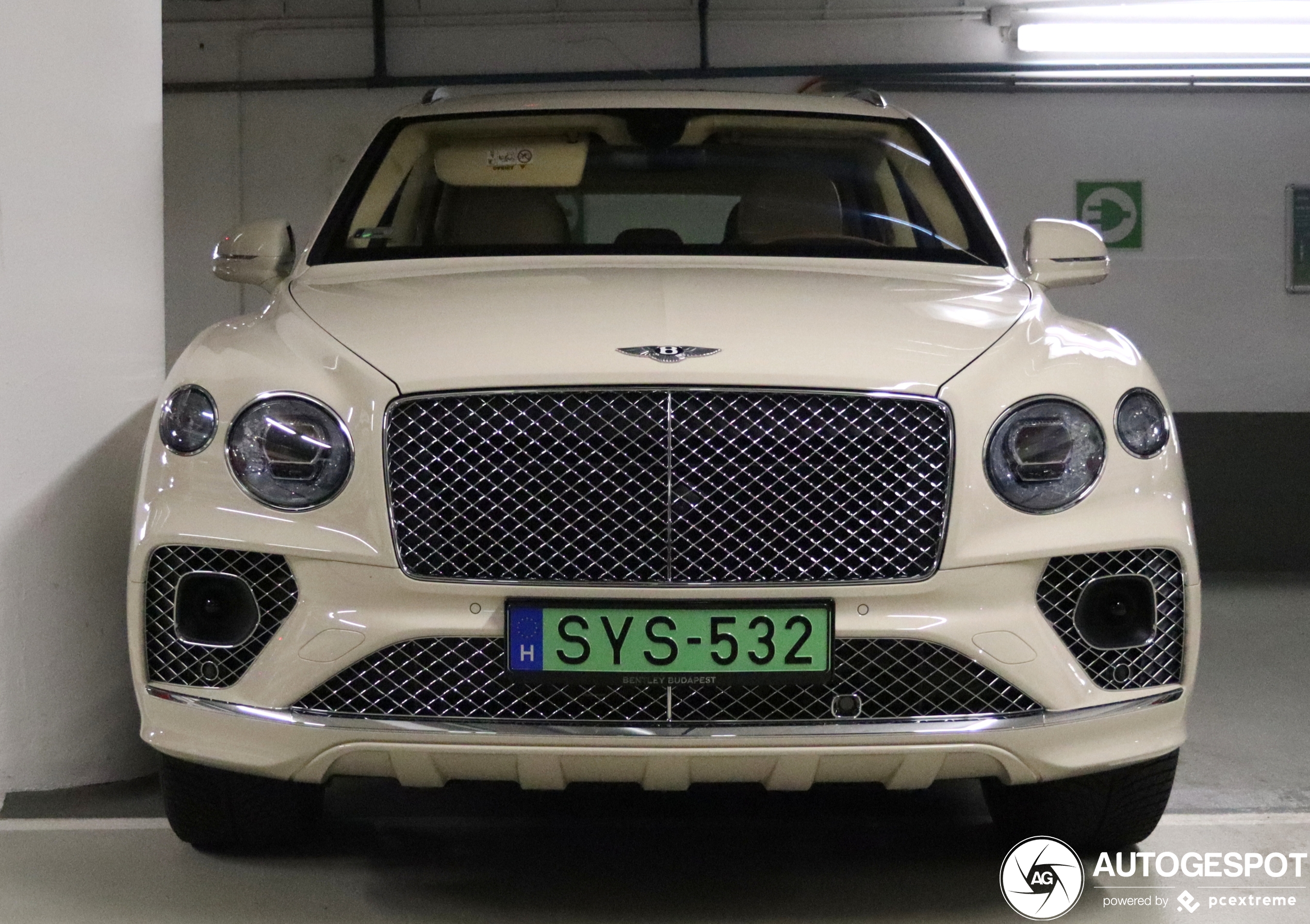 Bentley Bentayga Hybrid 2021