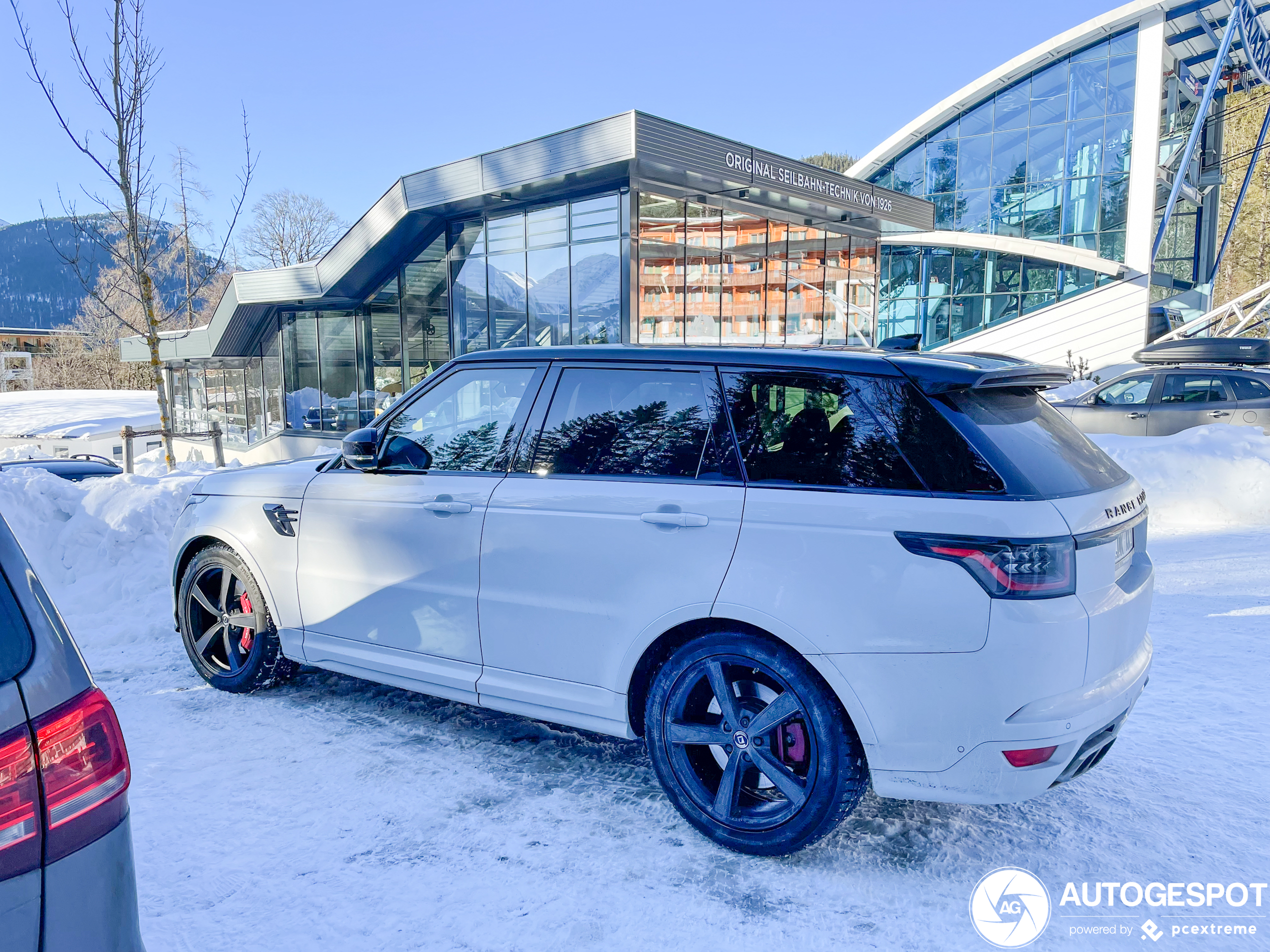 Land Rover Range Rover Sport SVR 2018