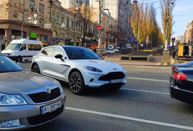 Aston Martin DBX