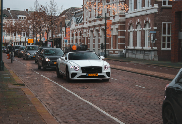 Bentley Continental GTC V8 2020