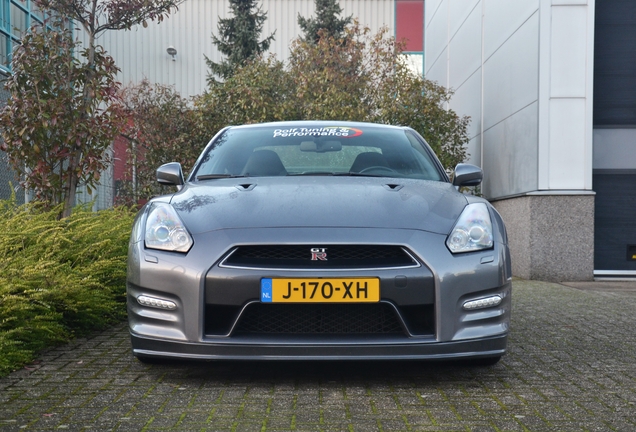 Nissan GT-R 2013